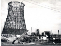 Pohled na chladící věž elektrárny/1951